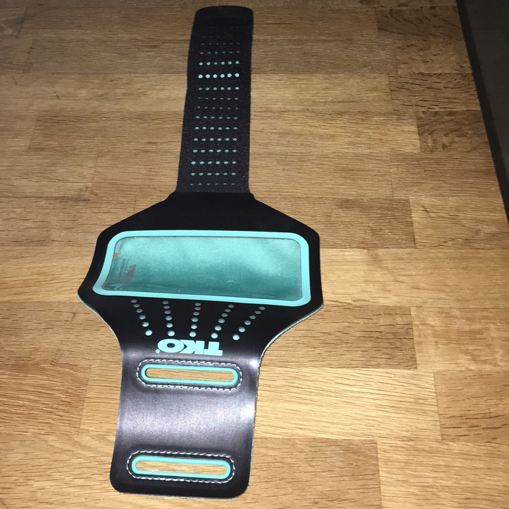 Arm phone holder